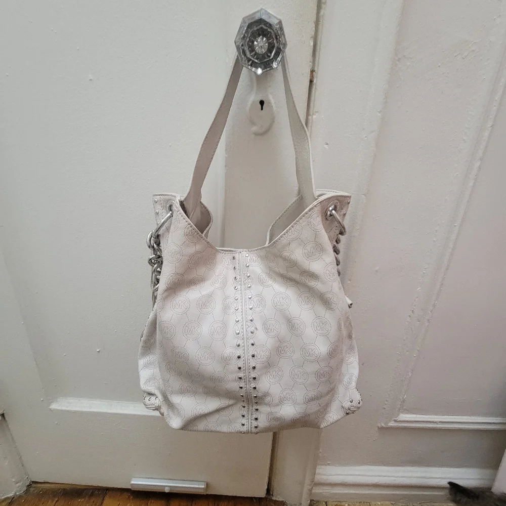 Michael Kors Astor Large Studded‎ Hobo Bag EUC Quiet Luxury Minimalist